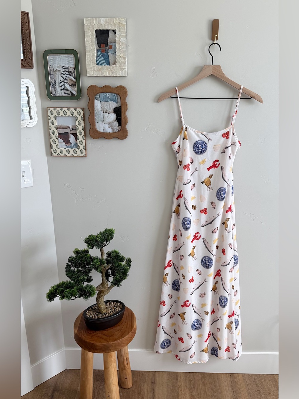 Mint Vanilla Maxi Dress in Seafood Print - Picture 7 of 12